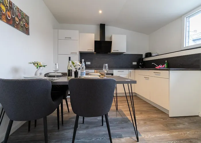 Apartment Fewomo, Historisches Moselflair Apartment, 6 Personen, Stilvoll&komfortabel Für Deinen Urlaub