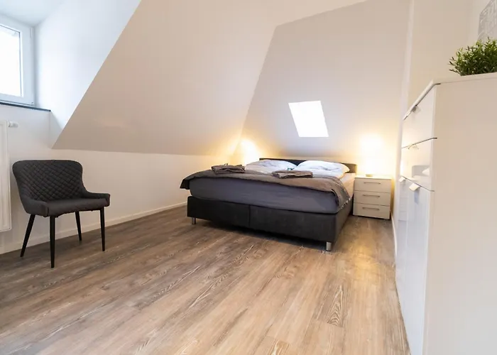 Fewomo, Historisches Moselflair Apartment, 6 Personen, Stilvoll&komfortabel Für Deinen Urlaub Apartment Lieser